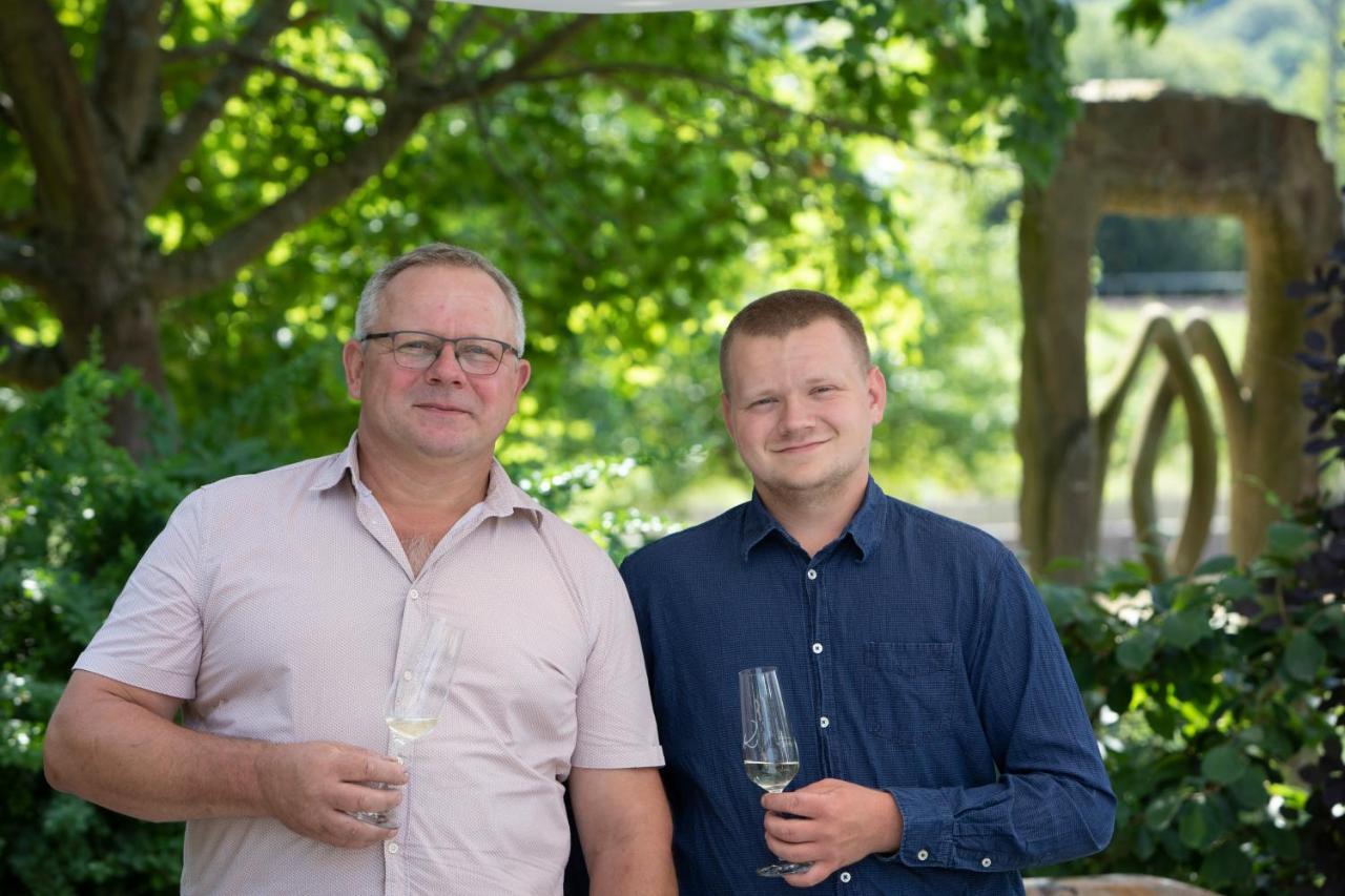 Weinhotel Restaurant Klostermuehle Ockfen Eksteriør bilde